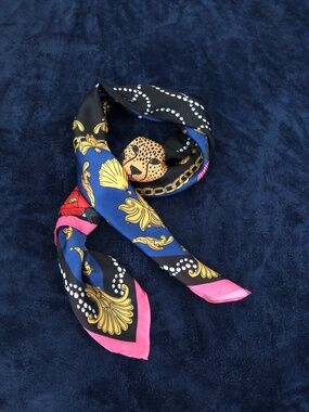MONKI scarf